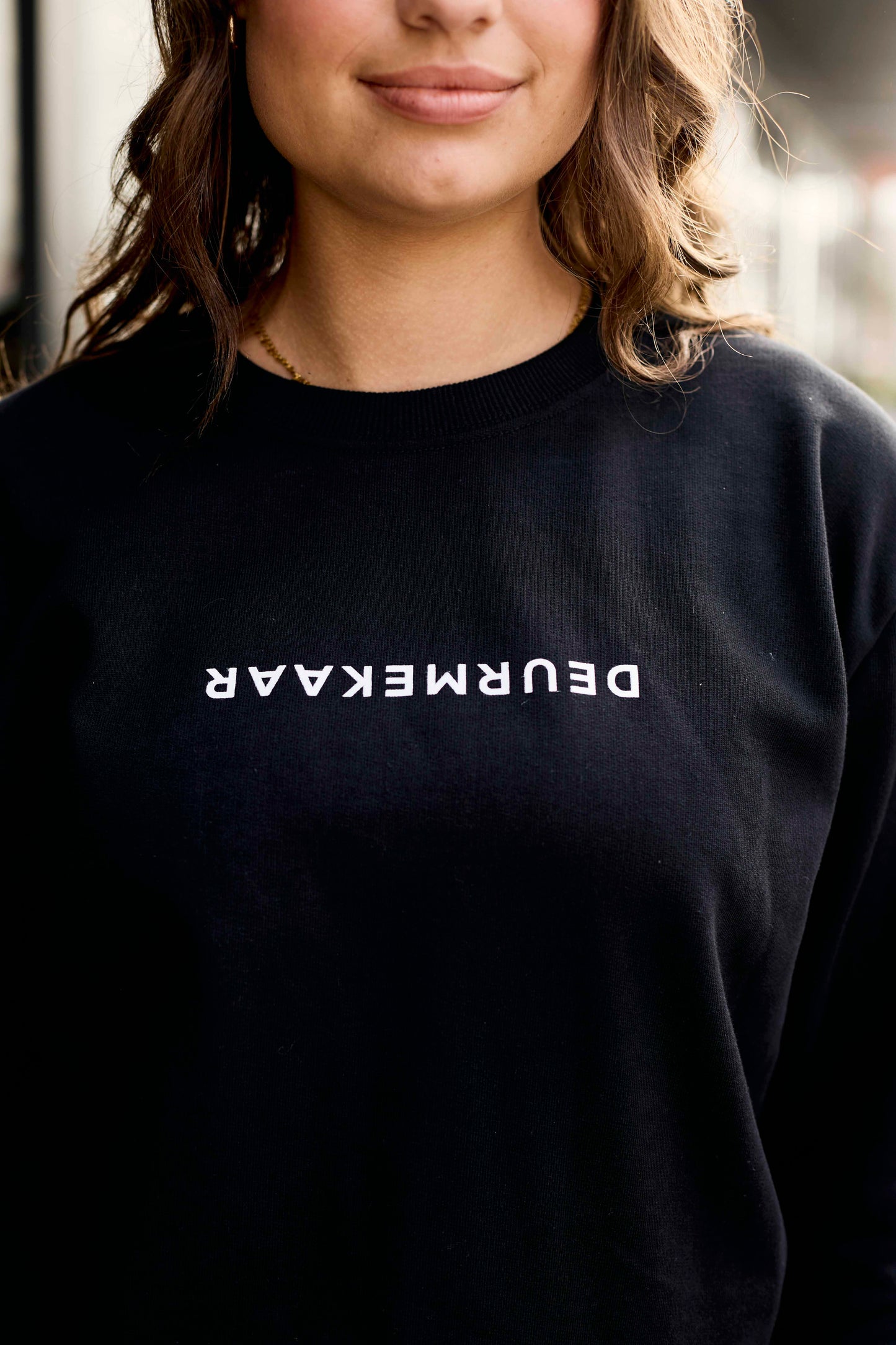 DEURMEKAAR CREWNECK