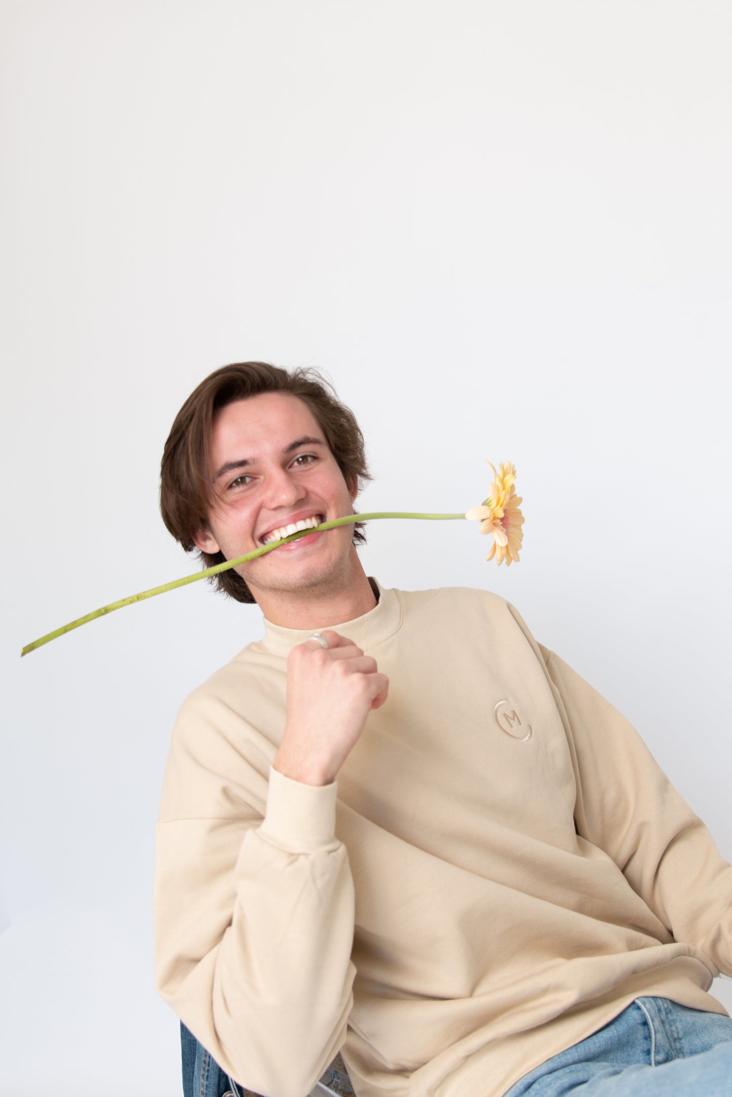 AW2023 CREWNECK (SCHMUTZ)