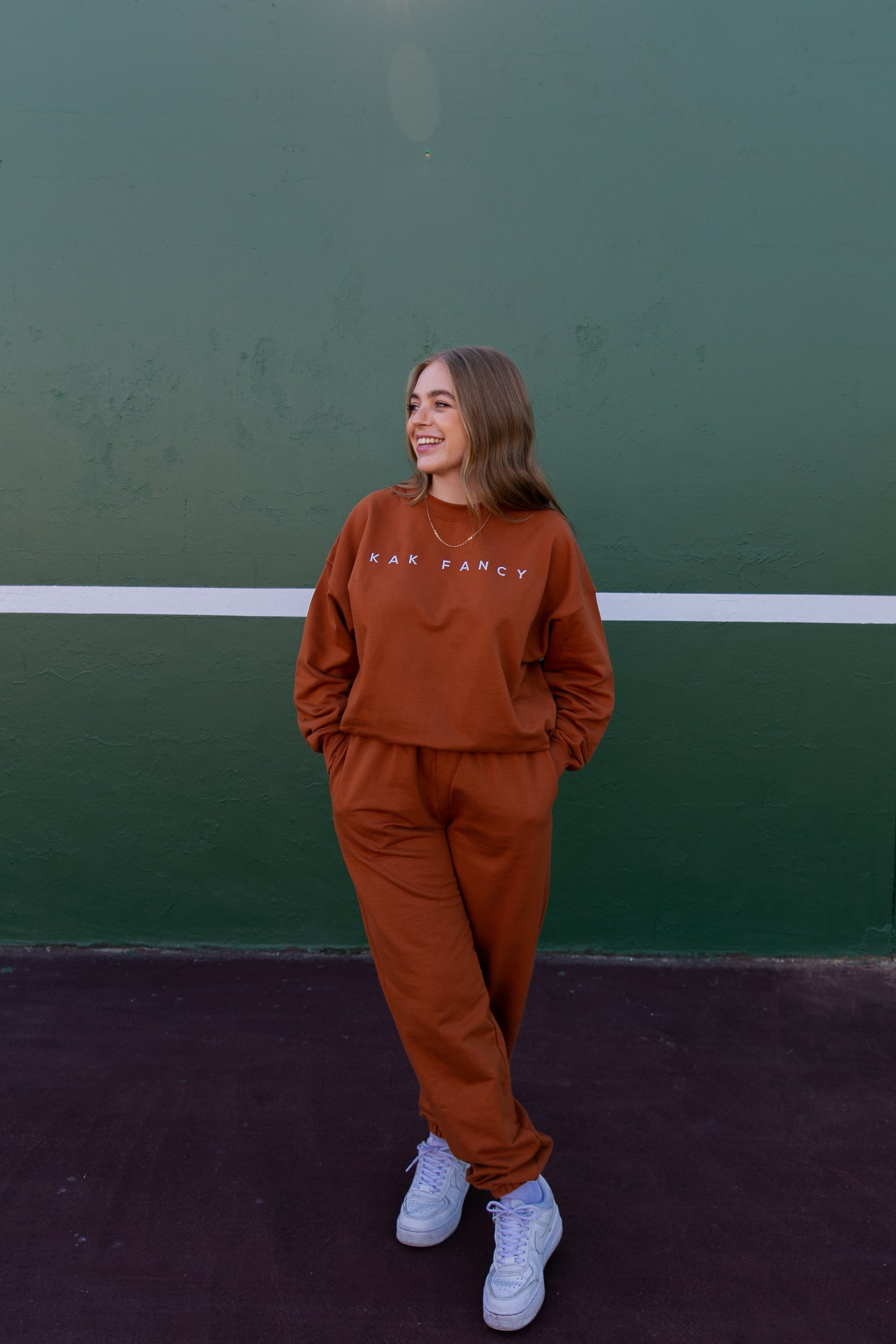 AW2023 CREWNECK (SCHMUTZ)