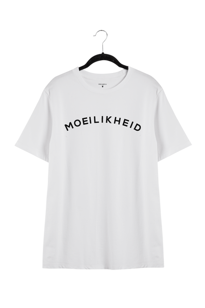 MOEILIKHEID TEE