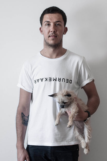DEURMEKAAR TEE