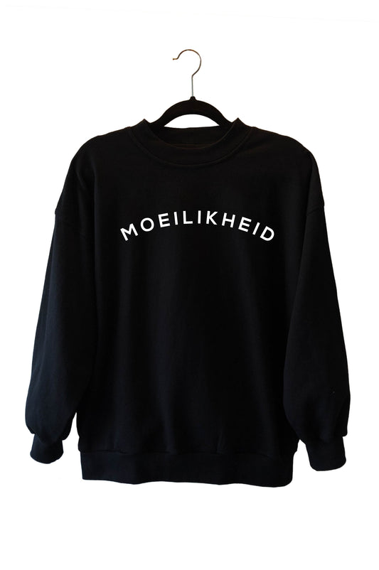 MOEILIKHEID CREW NECK AW2025 (SCHMUTZ)